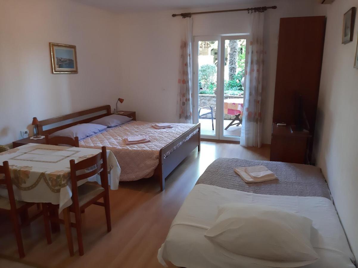 Apartments N & V Пореч Экстерьер фото